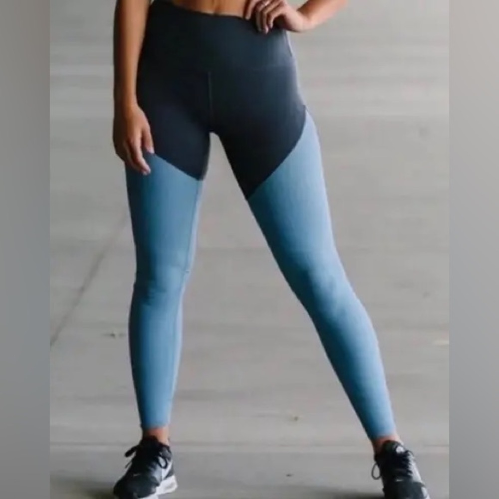 Zyia storm parallel size 4 full length leggings